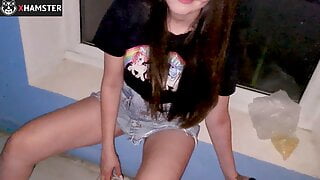 Sucked ex-boyfriend’s dick while husband was at work